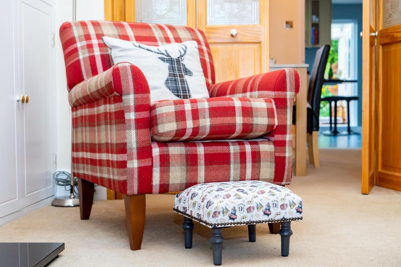 Red Cherry House Watford  Extérieur photo